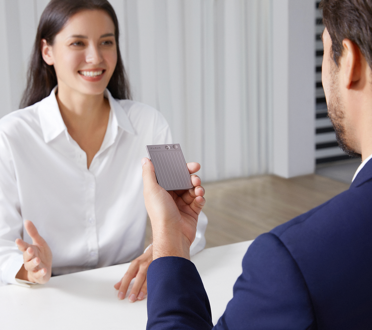 Retranscription d'un entretien : Guide complet et outils efficaces