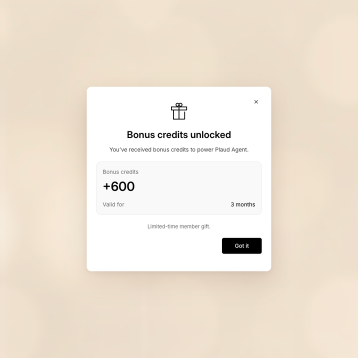 Une notification indique que 600 crédits bonus pour Plaud Agent ont été débloqués, valables pendant 3 mois comme cadeau de membre.