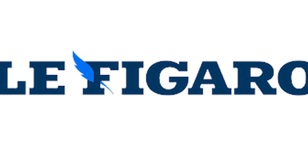 Logo du journal Le Figaro, affichant le nom en bleu foncé avec une plume d'oie bleue.
